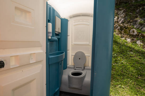 Portable Toilet Options We Offer in Green Bay, WI